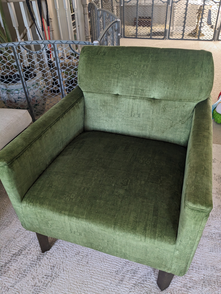emerald green arm chair moving sale - photo 2