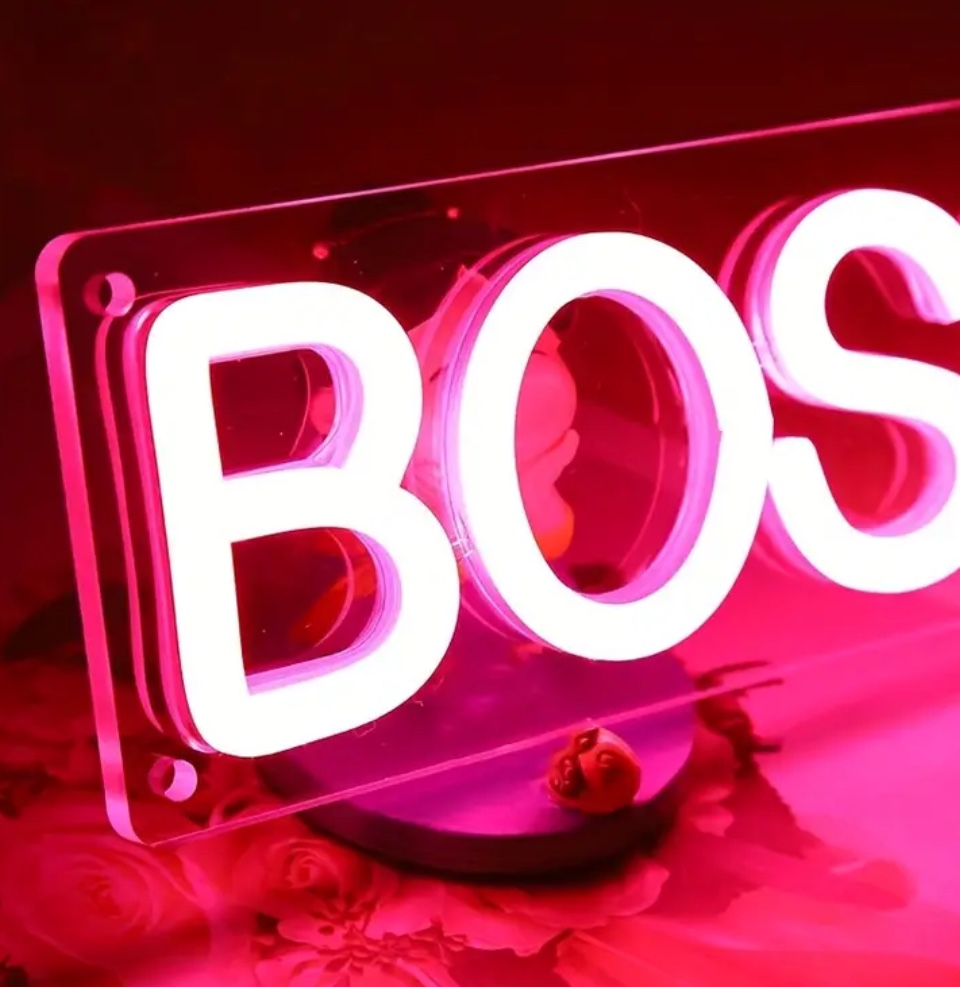 Neon “Boss Lady” Sign image indicator(2)