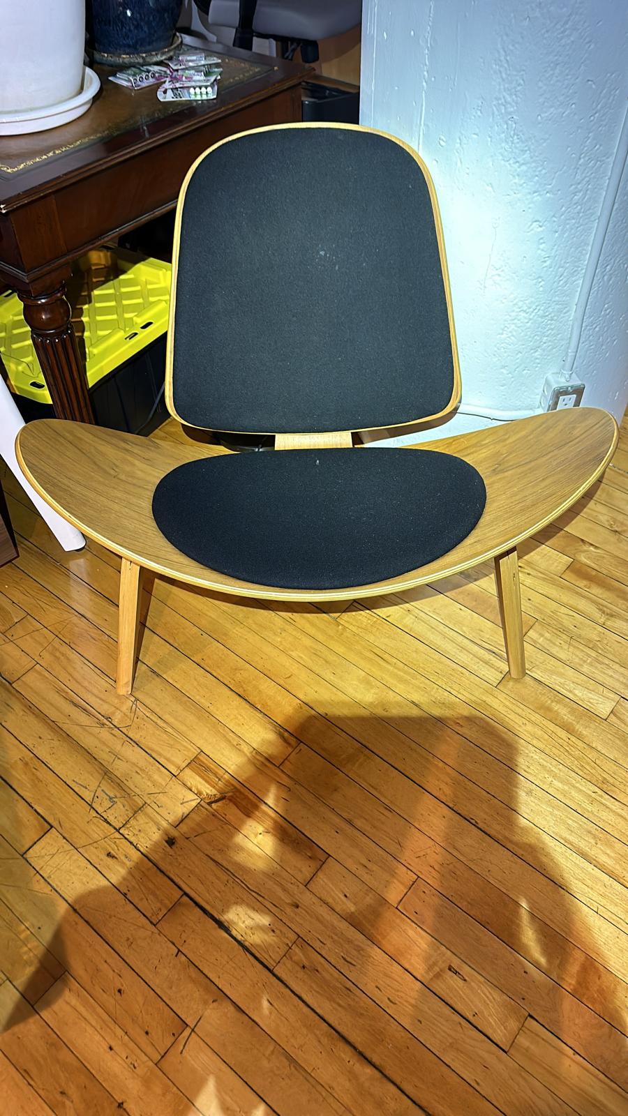 Nuevo Portia chairs