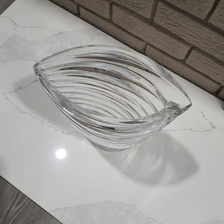 Beautiful  wave vase - photo 4