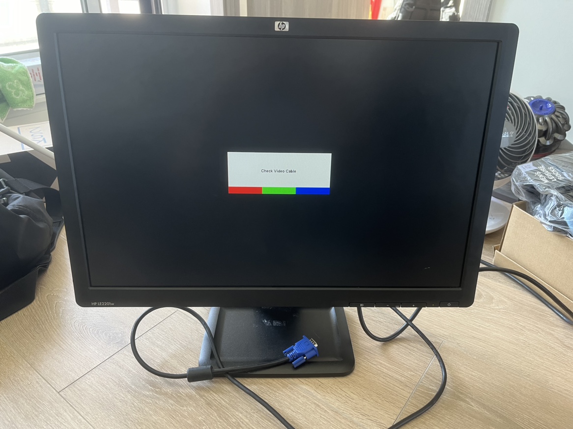 HP monitor for sale thumbnail