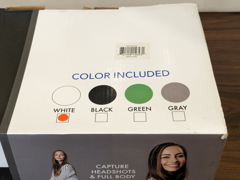 White Floor Extended Backdrop Travel Kit (5' W x 12' H) image indicator(4)