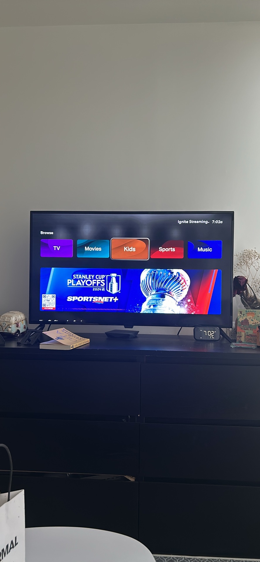 Insignia 42" 1080p LED Smart TV