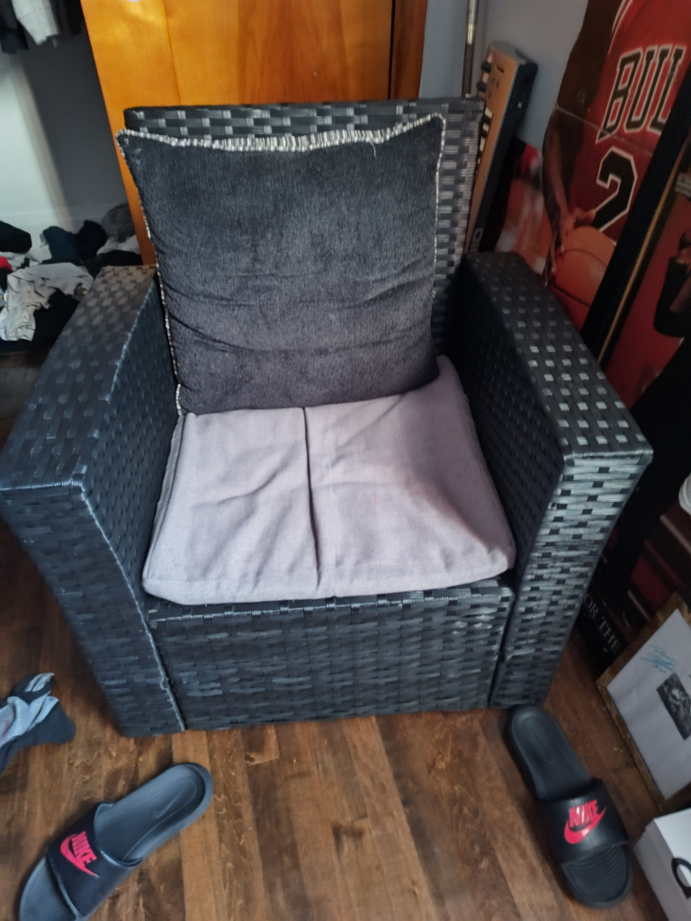 patio set - photo 4