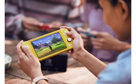 Nintendo switch lite buddle 2 Games image indicator(5)