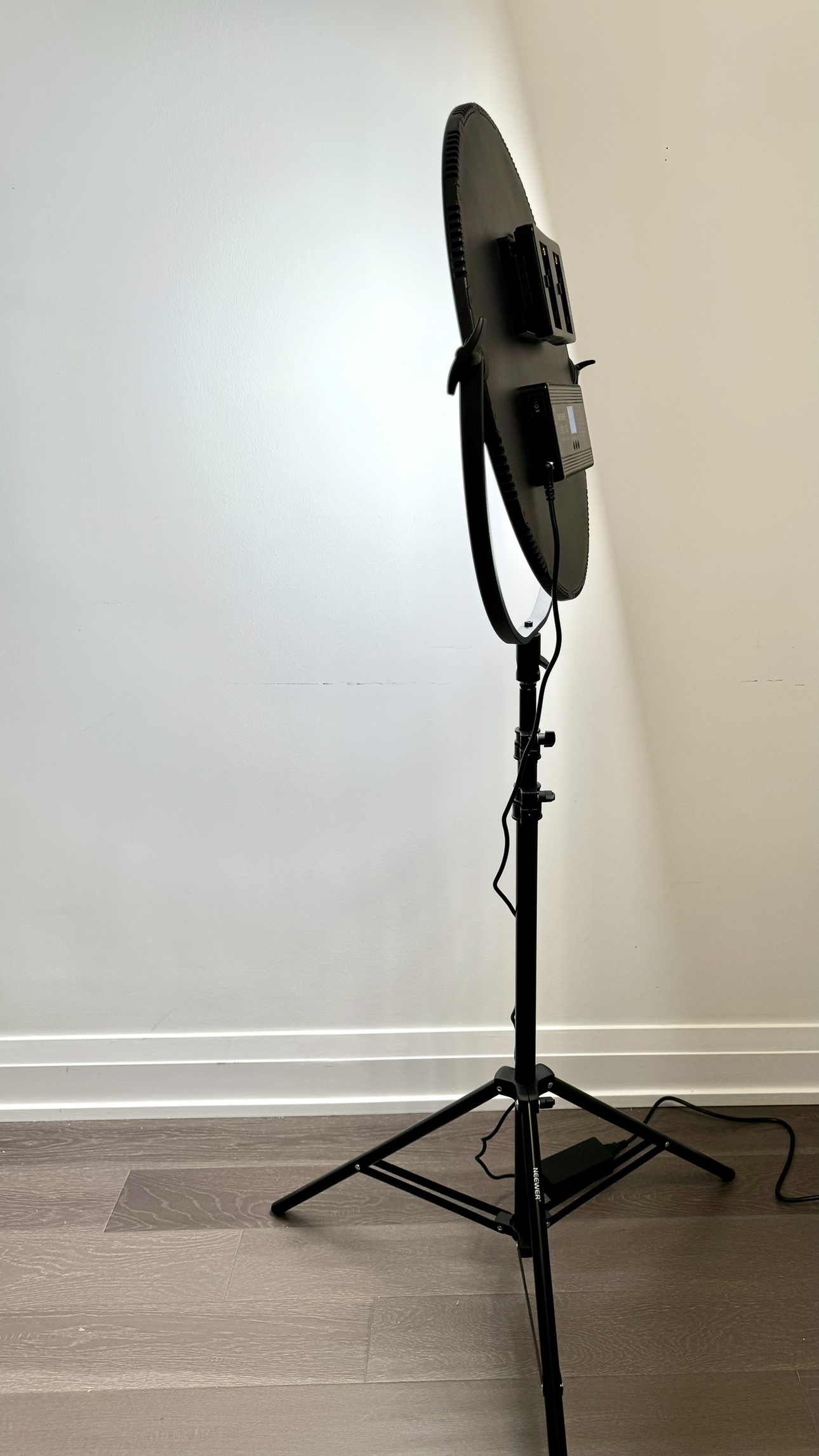 Neewer Photography/Video Lighting Kit with Accessories - photo 5