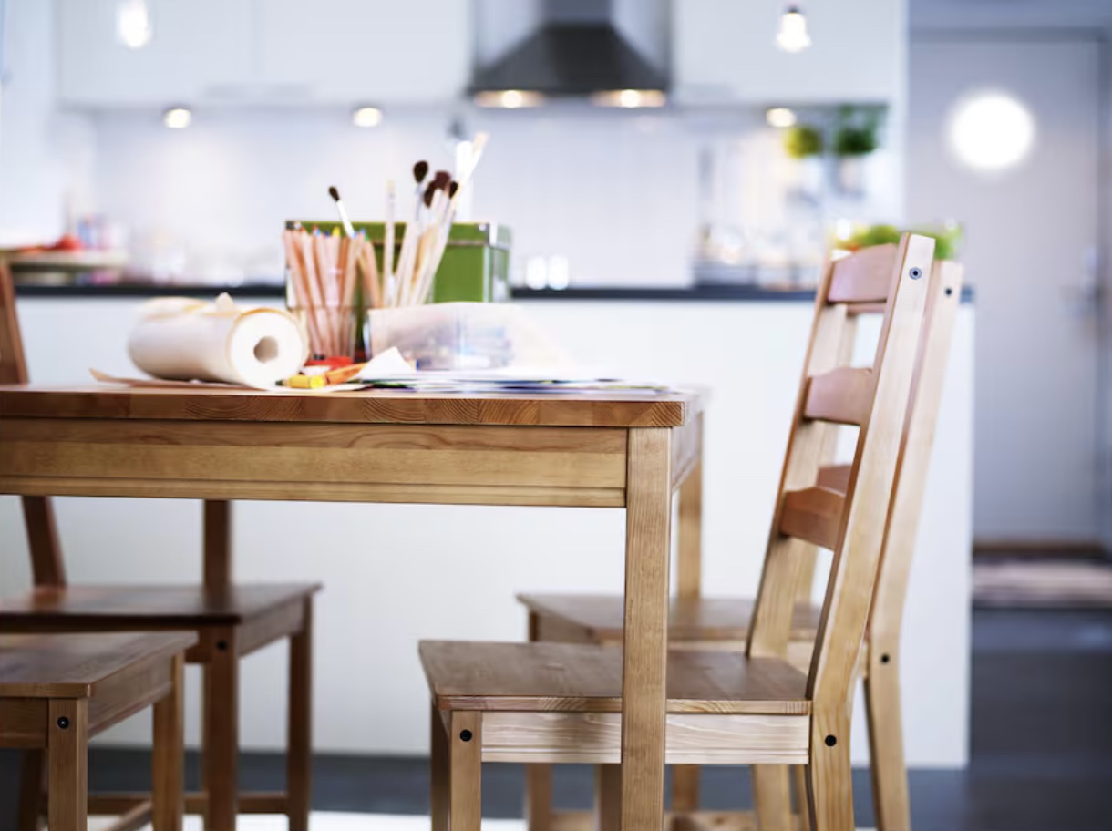 Dining table with 4 chairs
