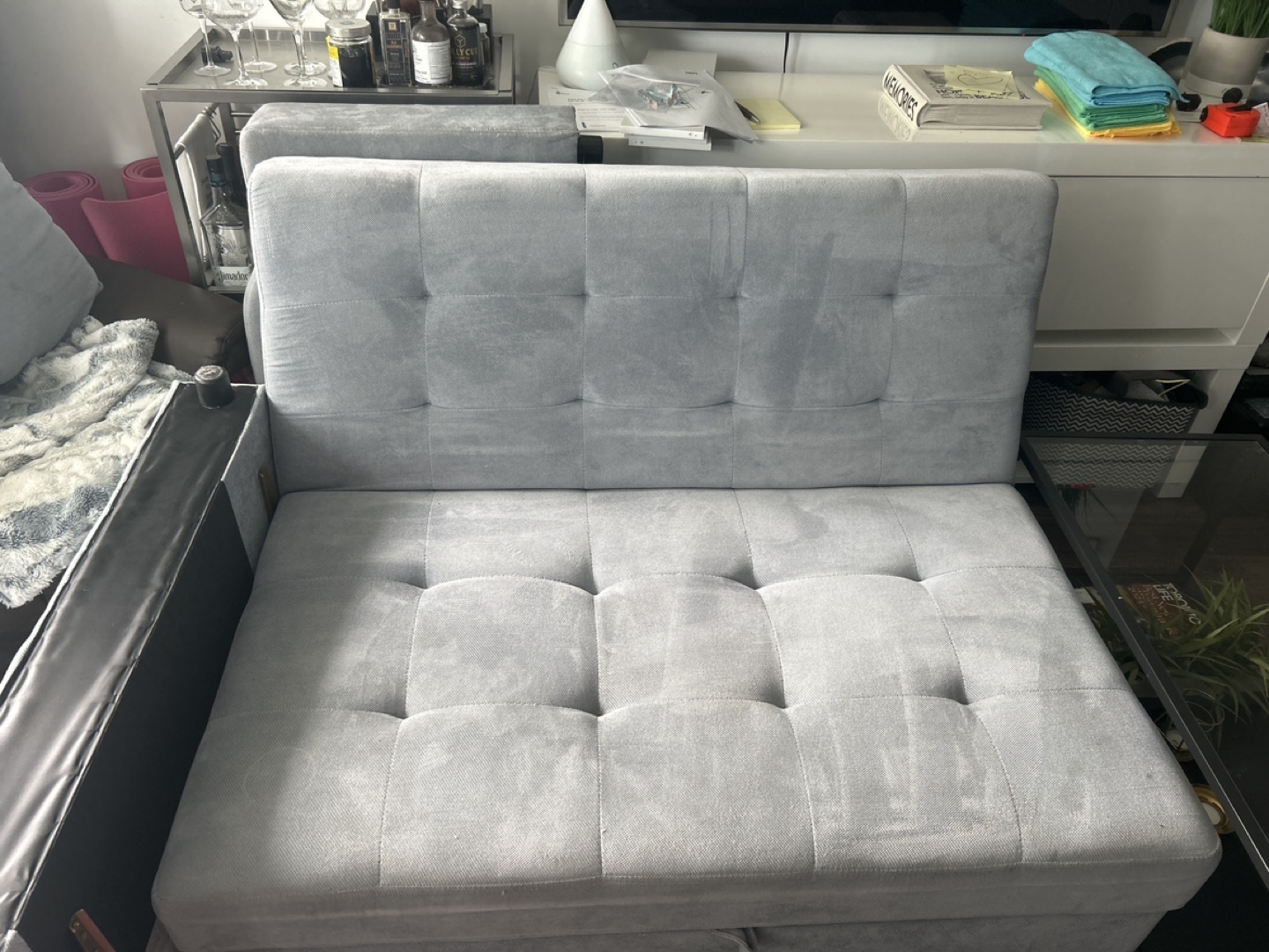 Love seat couch/pullout(stain now removed as seen in first pic) thumbnail