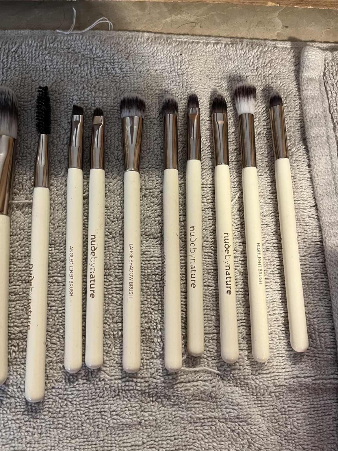 Nude by nature makeup brushes - photo 3