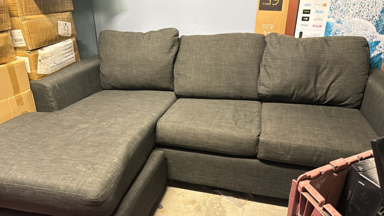 Sectional couch - photo 2