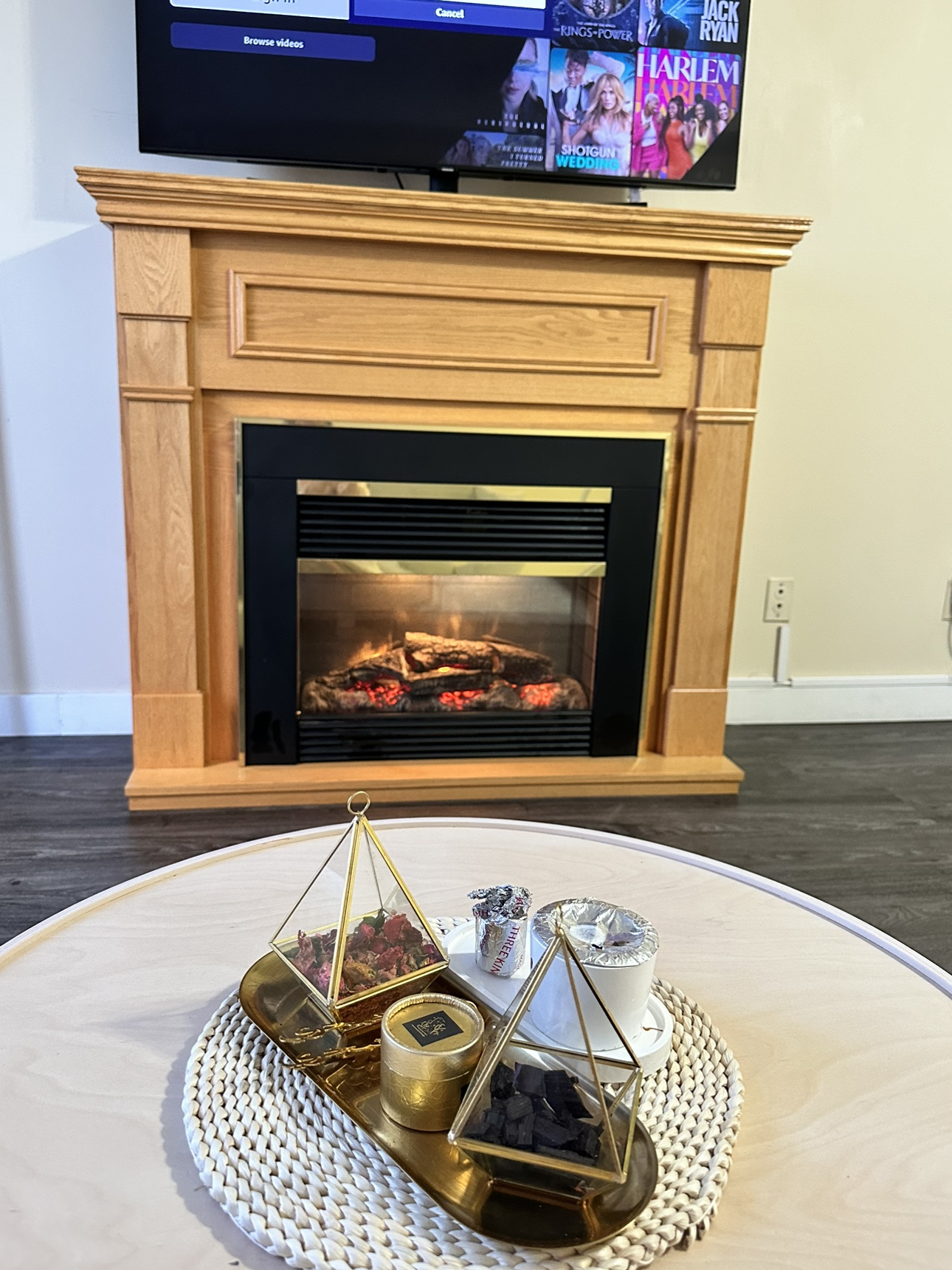 Fireplace - photo 2
