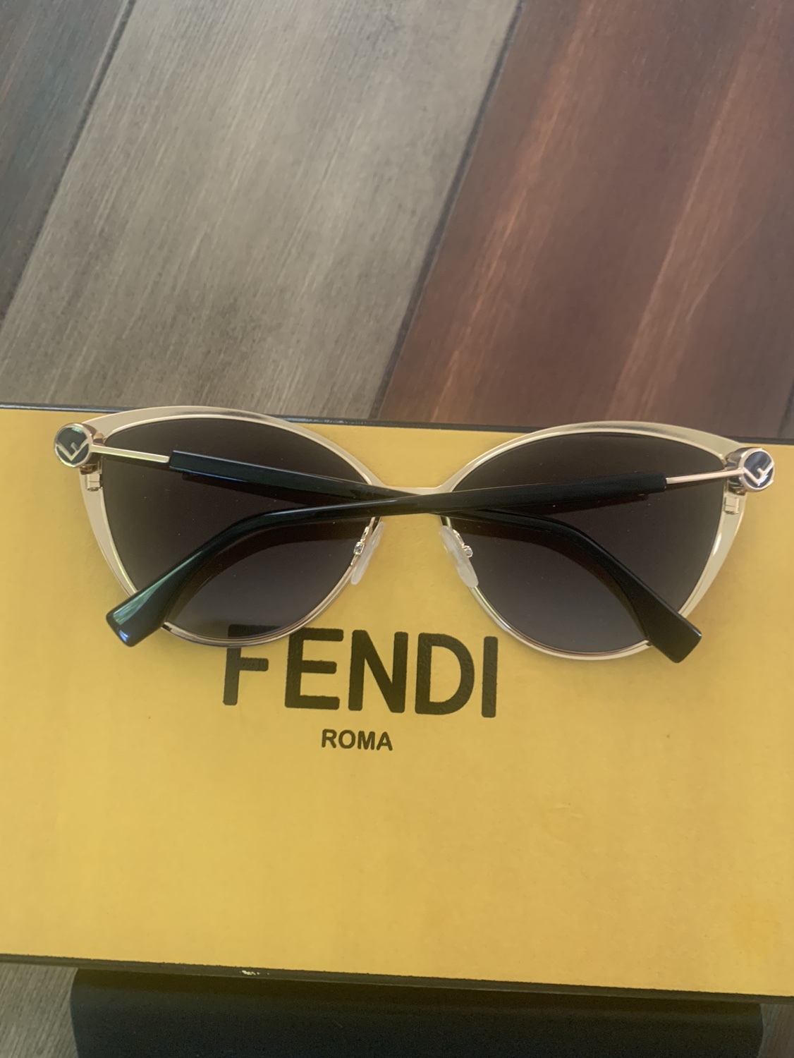 Fendi sunglasses - photo 2