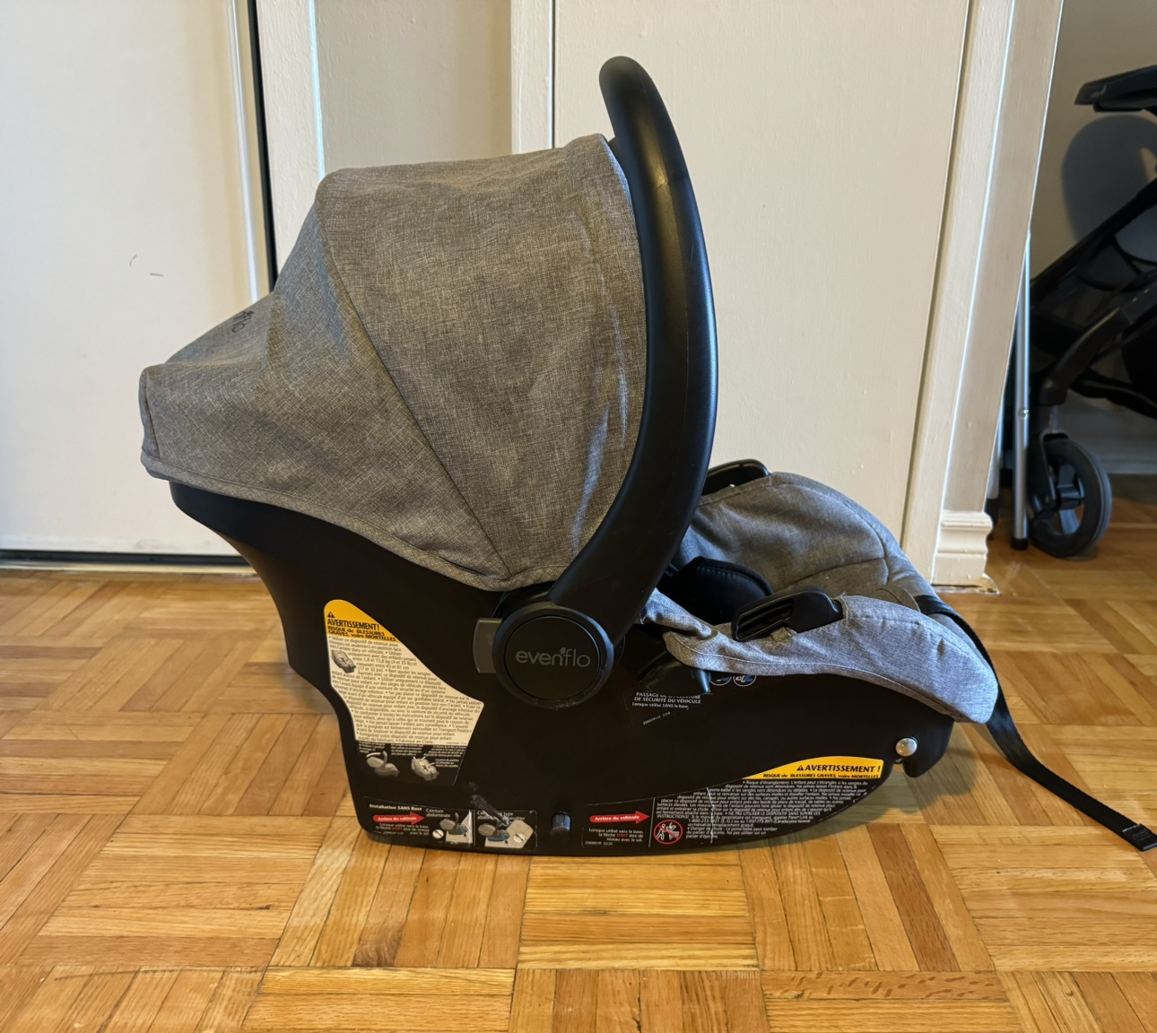 Evenflo car seat with base thumbnail