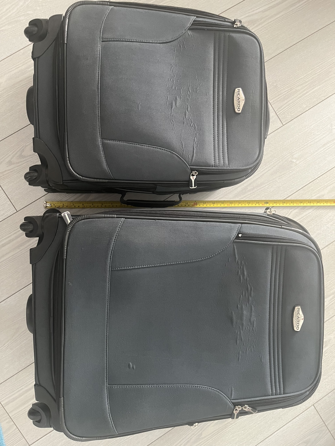Suitcase and carry on luggage - photo 3