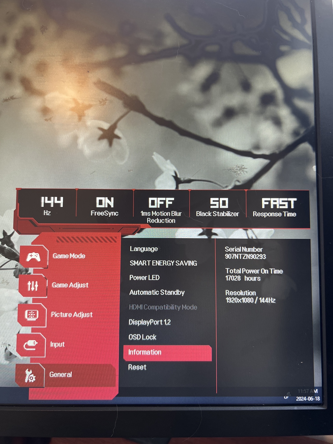 LG Ultragear 24-inch gaming monitor 144Hz - photo 4