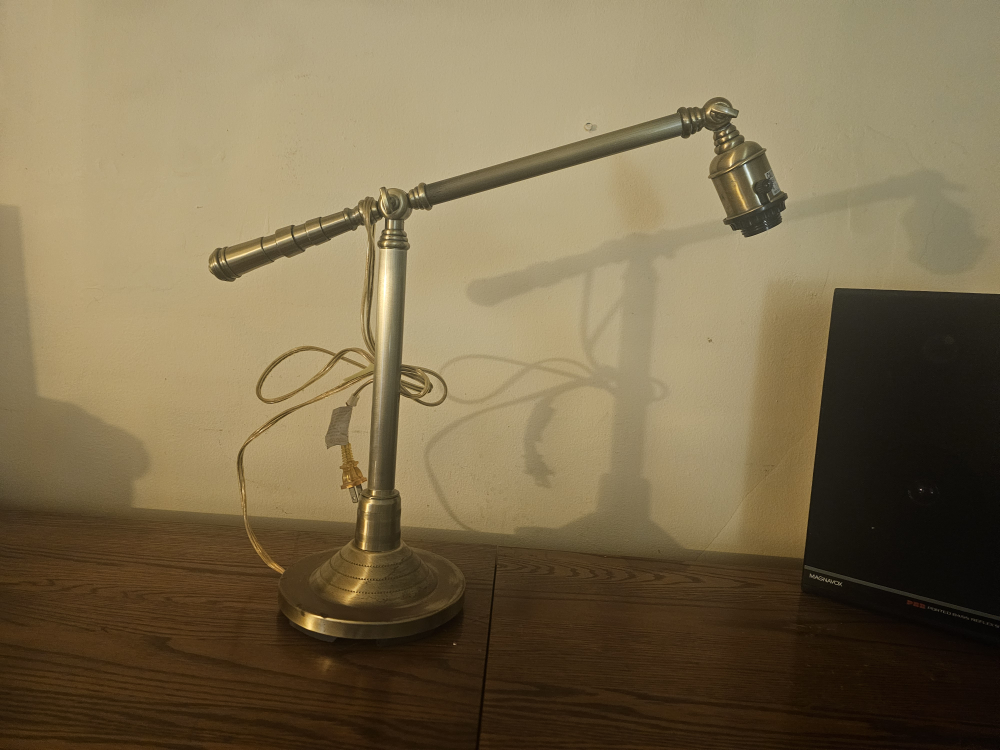 desk lamp - photo 2