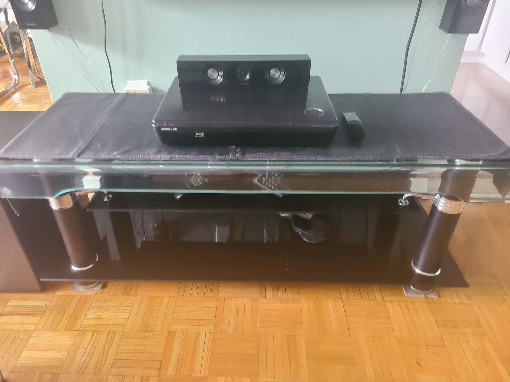 Glass coffee table/TV stand table