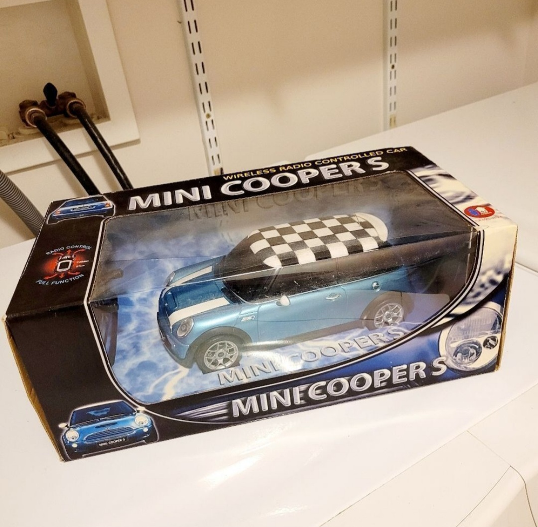 Brand new Mini Coopers Car with controller thumbnail