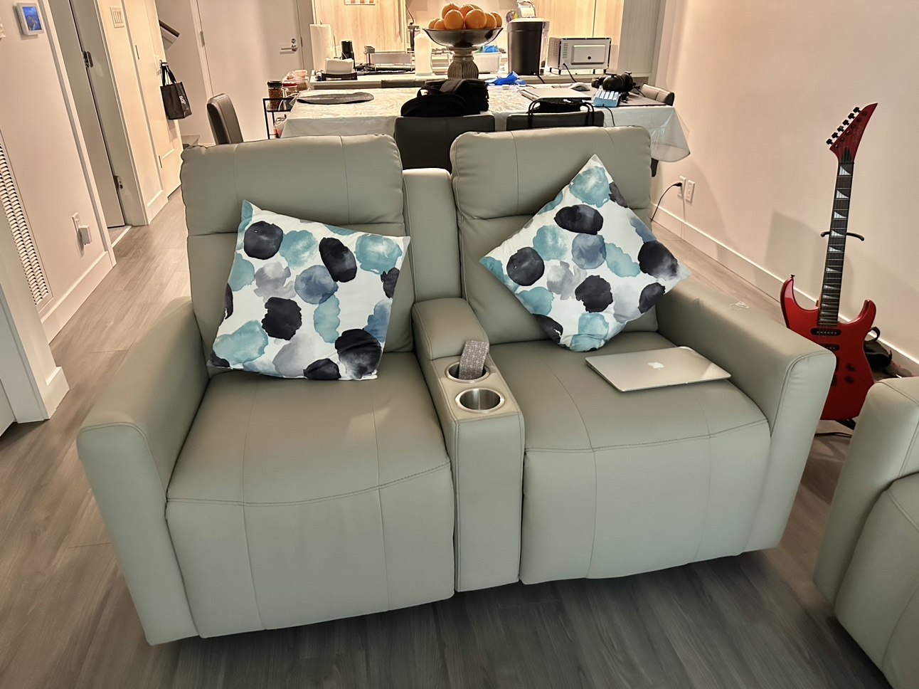 Beige soft leather reclining chairs - photo 2