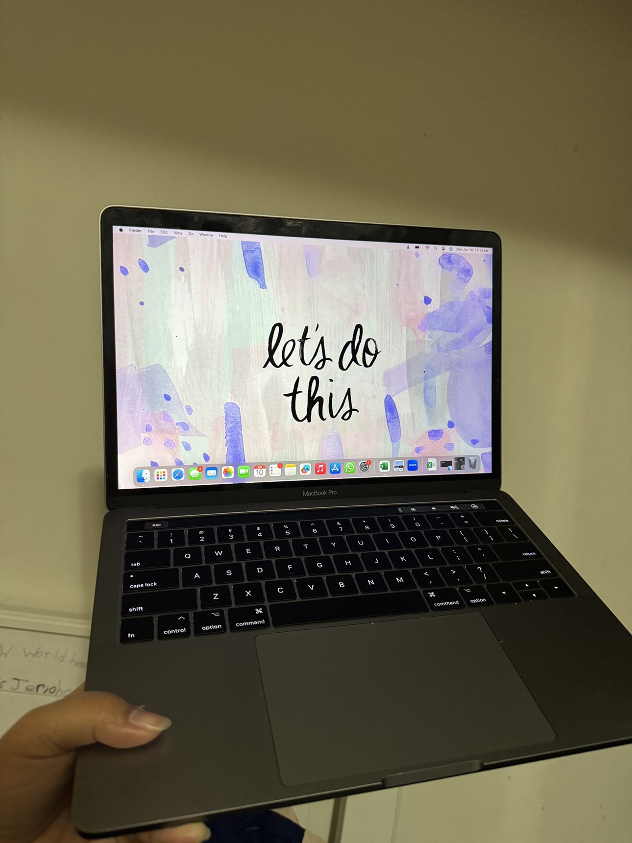Apple MacBook Pro 13-inch (2017) thumbnail