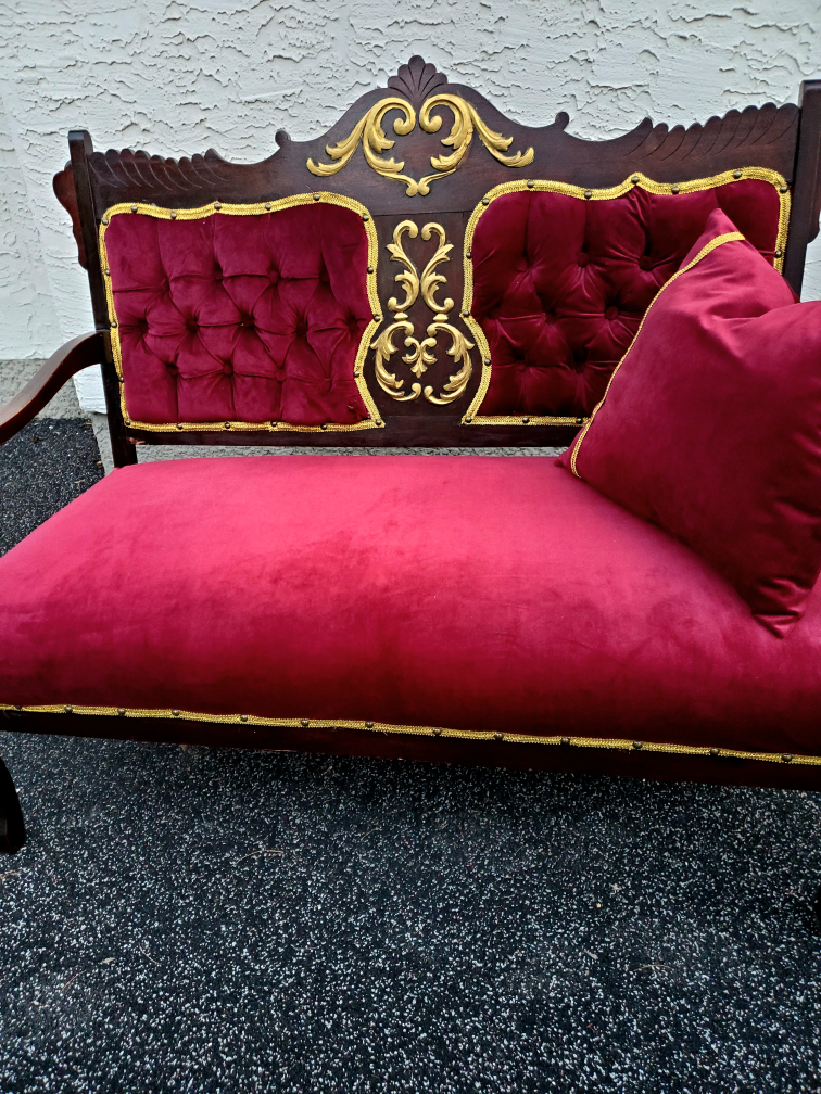 burgandy atique velvet settee - photo 5