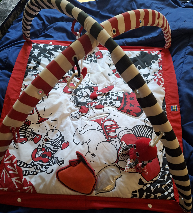 Baby Monkey Gym red, white & black