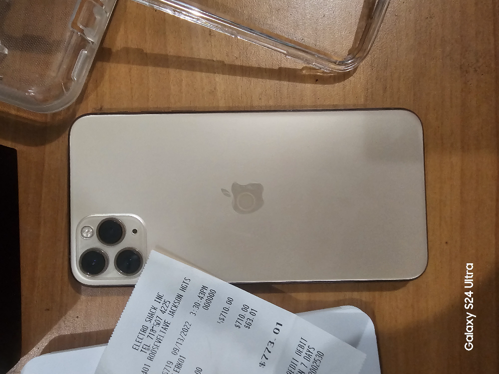 iPhone 11 pro max - photo 3