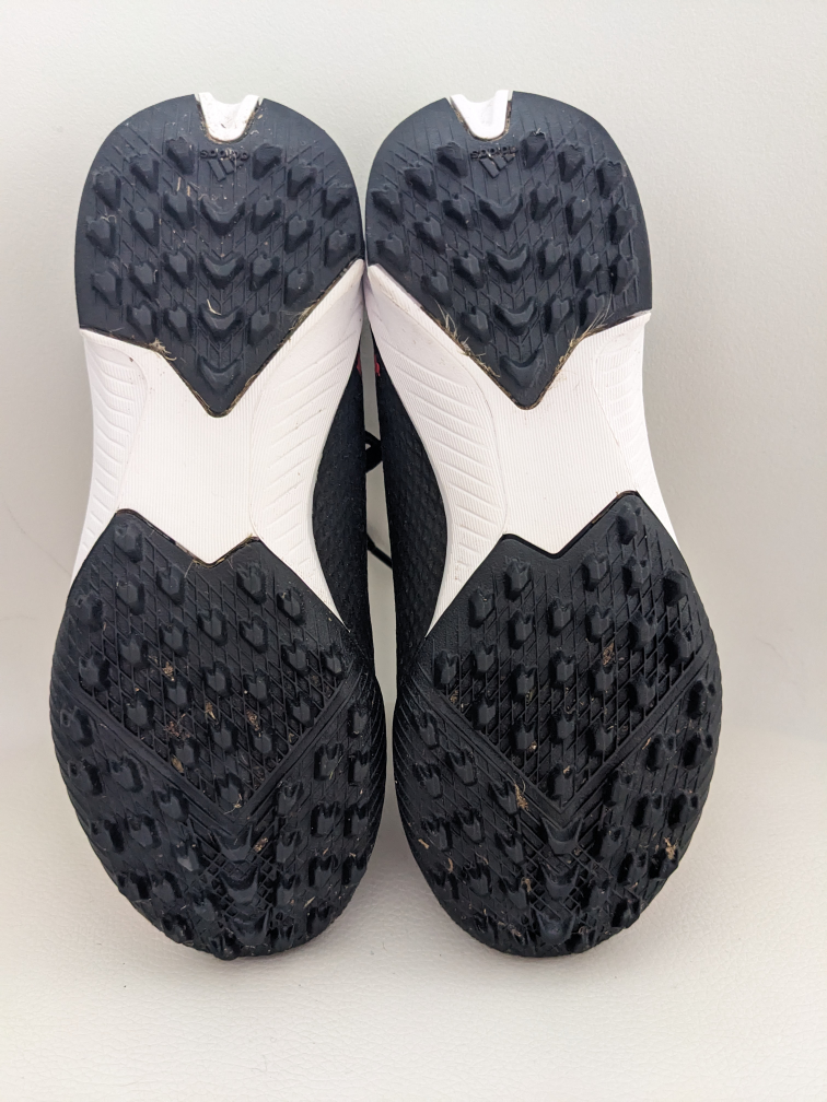 Kids Adidas Soccer Cleats (Size 12K) & Puma Shinguards image indicator(2)