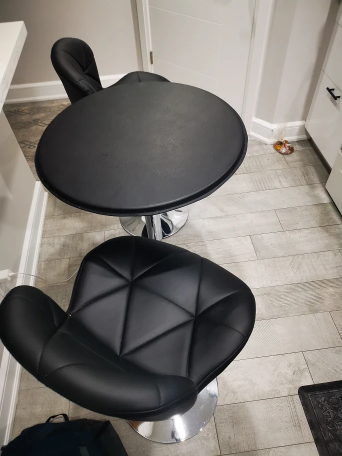 Coffee table with 2 chairs image indicator(4)