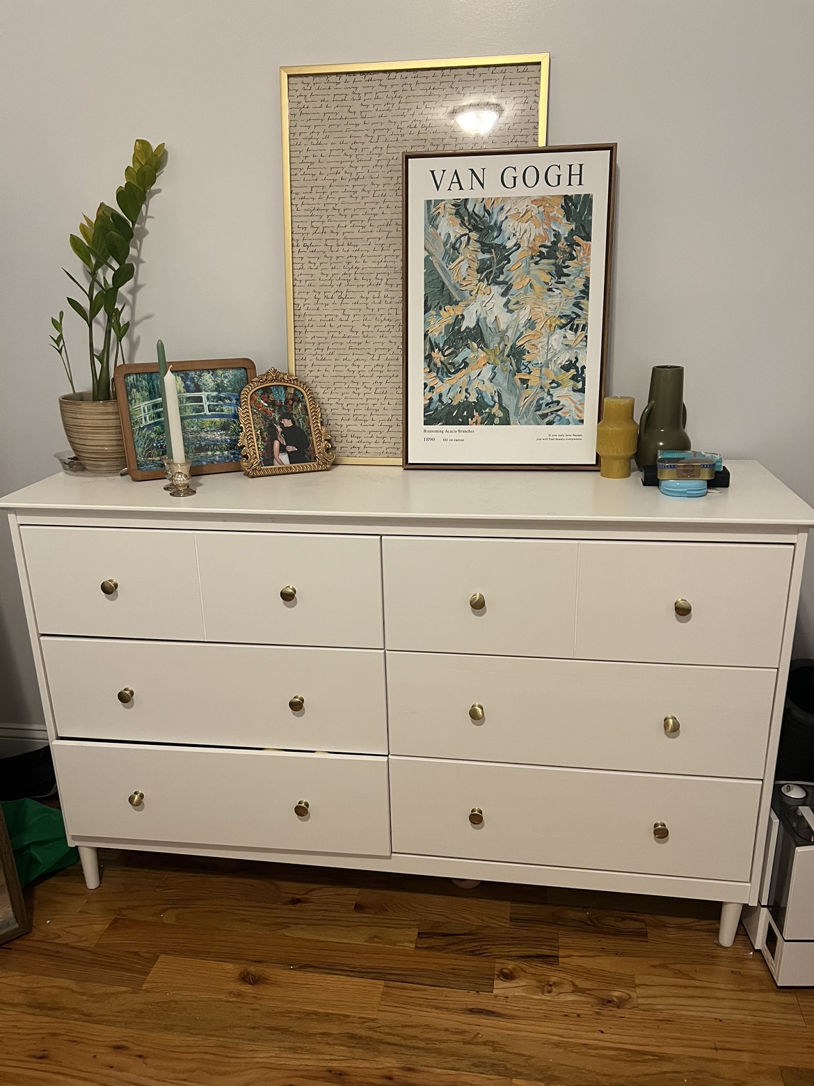 White Dresser - 6 Drawer
