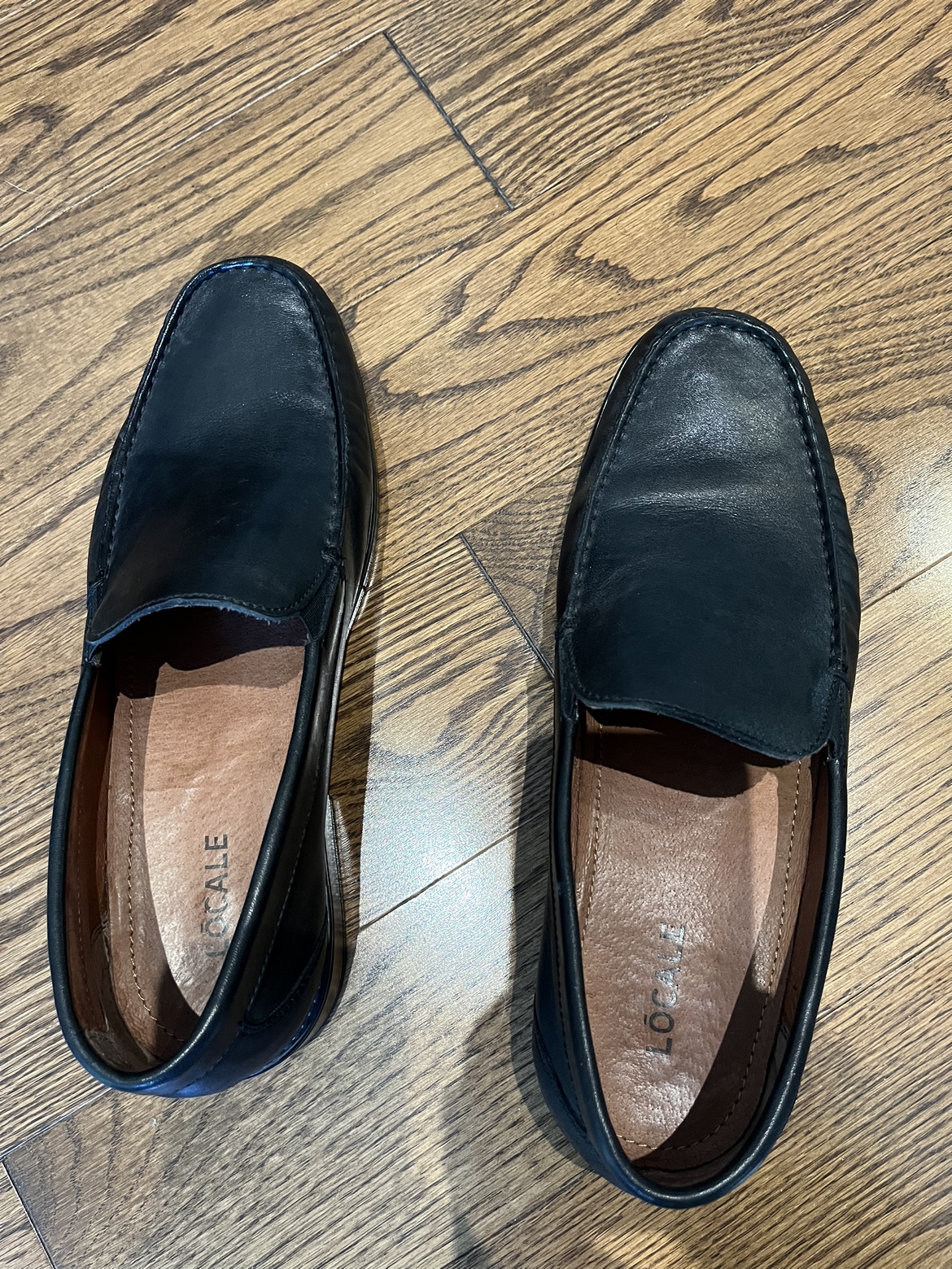 Men’s soft leather shoes. Size 10 - LAST PRICE thumbnail