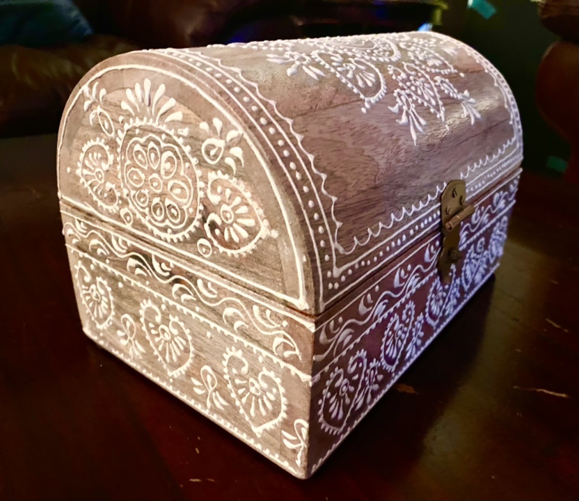 Handpainted Indian Wooden Keepsake Box w/ Latch image indicator(2)