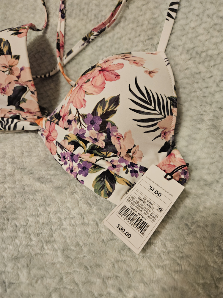 BNWT: 34DD BathingSuit Bikini Top Pretty Floral pattern - photo 2