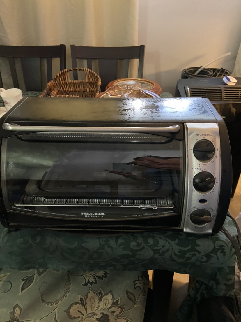 Black and Decker toaster oven