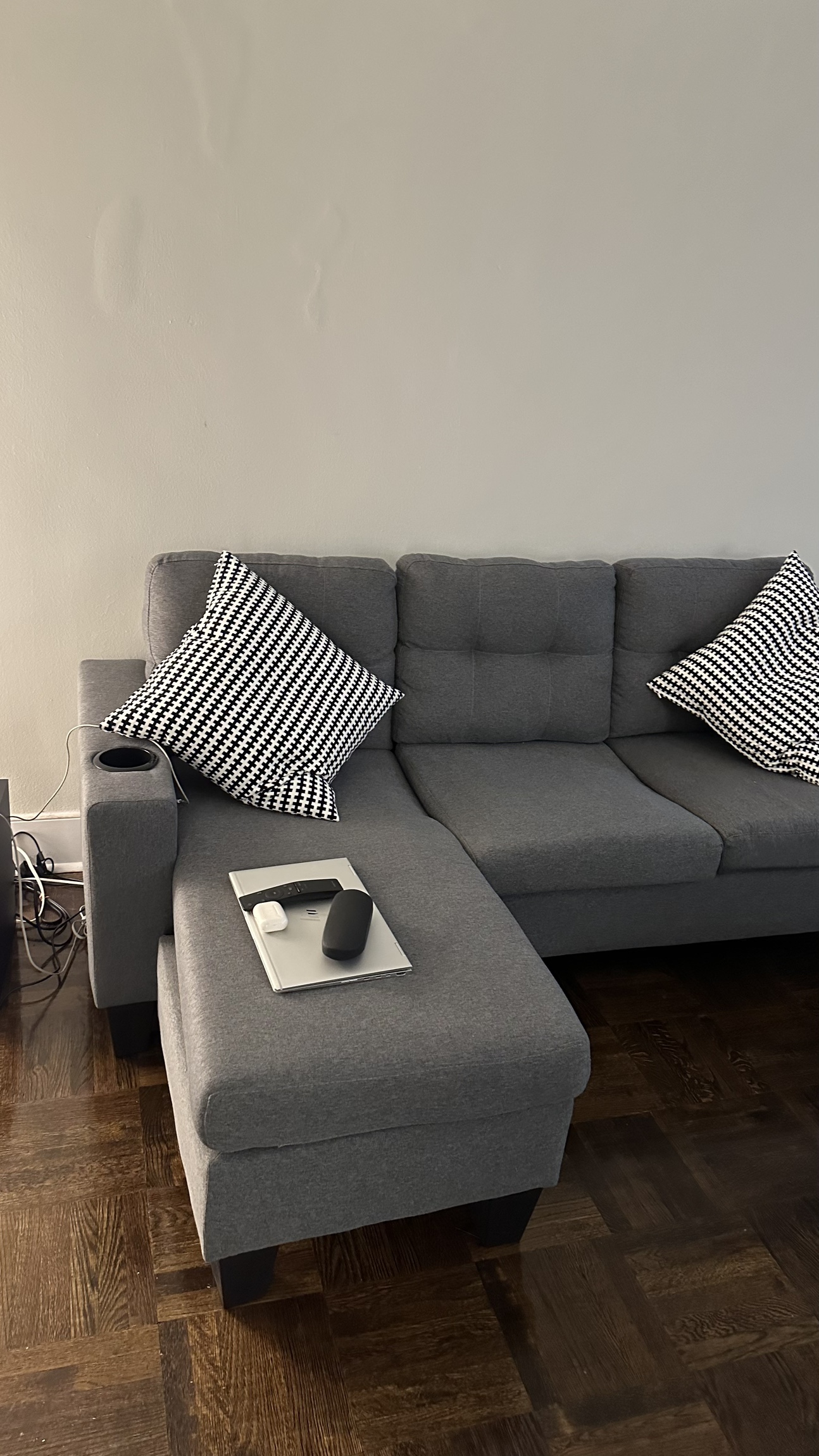L shape sofa - photo 2