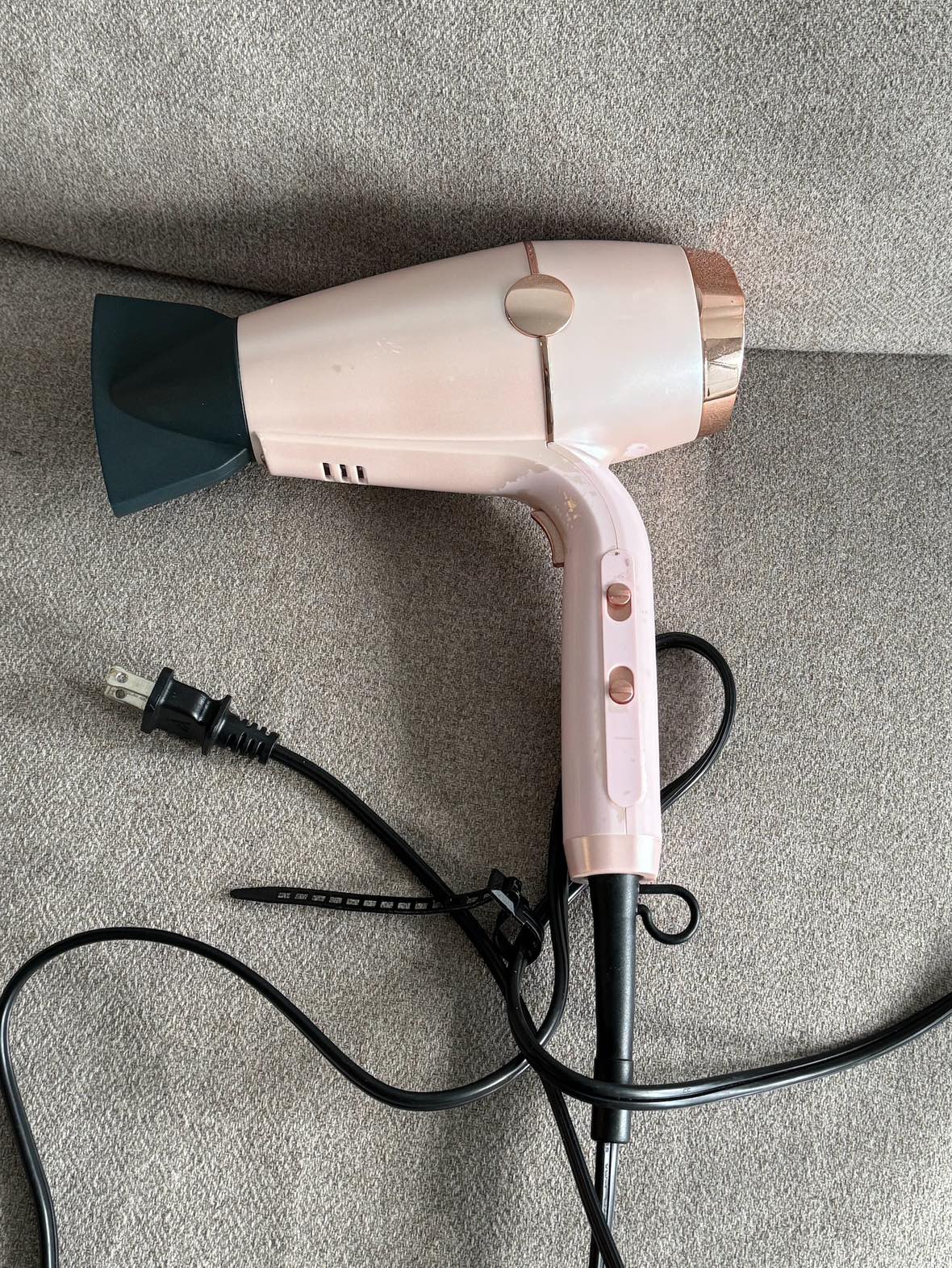 hair dryer thumbnail