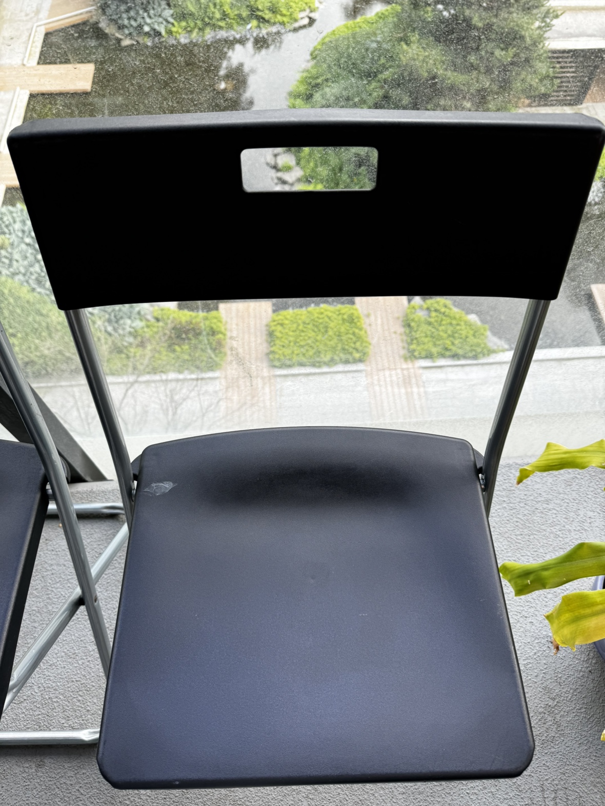 Set of two Folding Chairs image indicator(3)