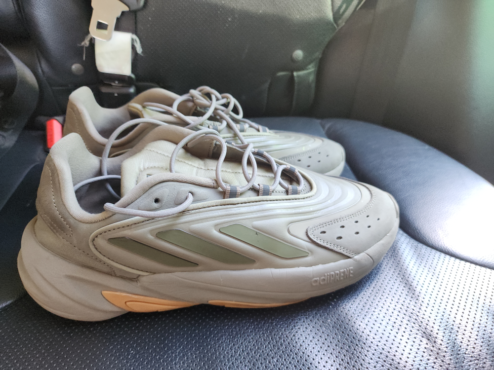 Green Adidas Sneakers - photo 2
