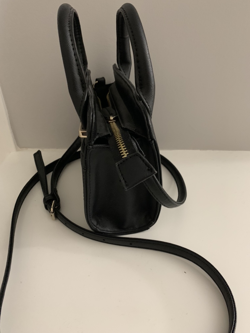 Guess Purse - photo 4