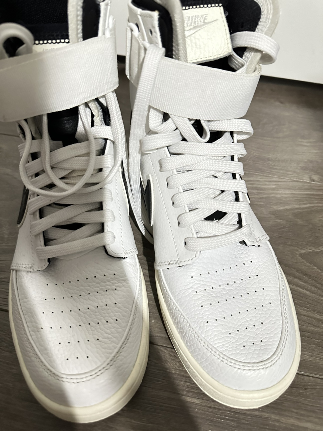 Nike women’s shoes image indicator(2)