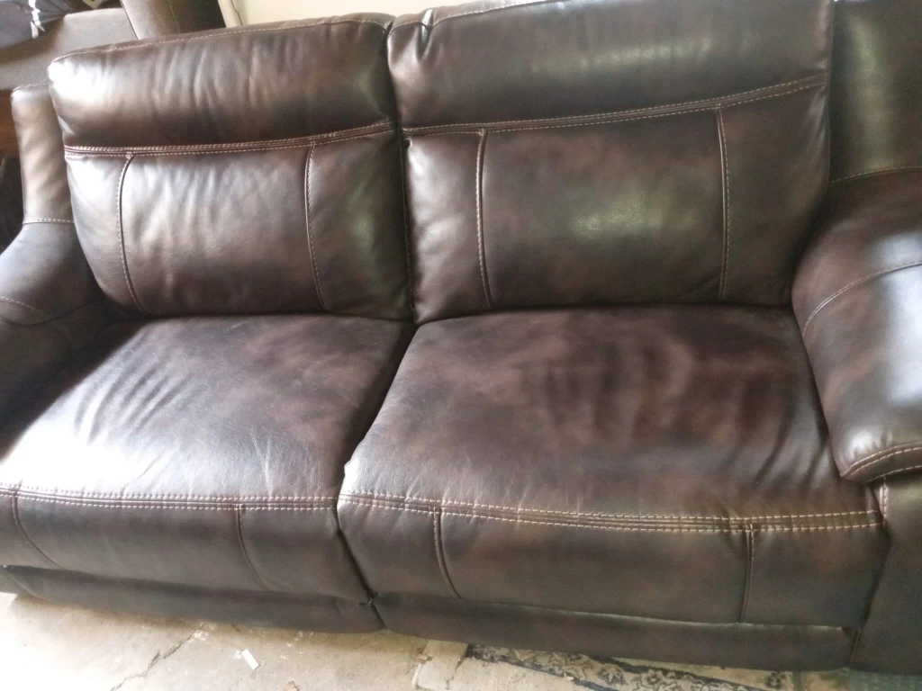 Cindy Crawford brand chair image indicator(3)