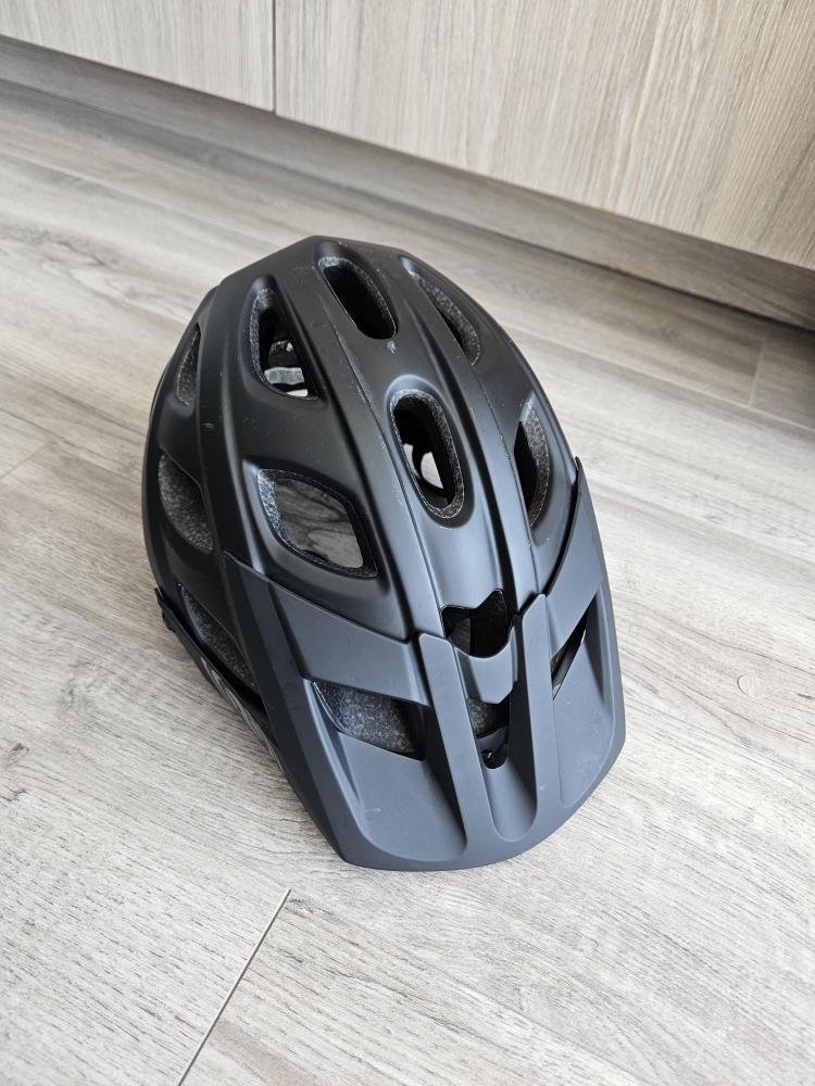 bike helmet thumbnail