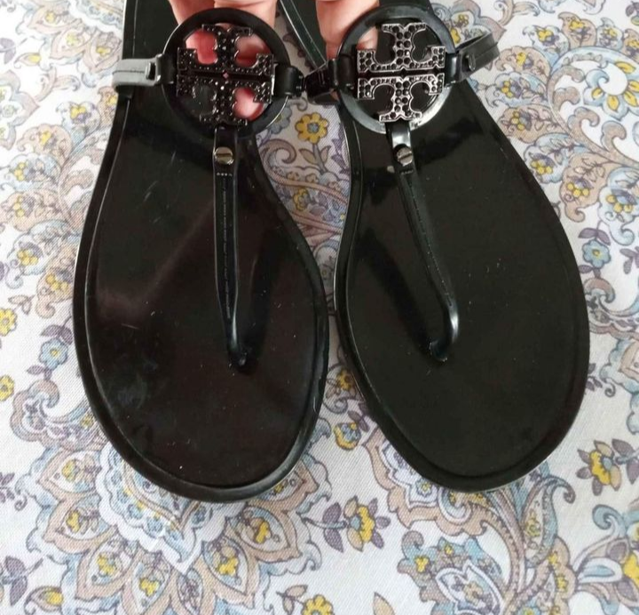 Tory Burch black jelly sandals with black stones on logo - photo 3