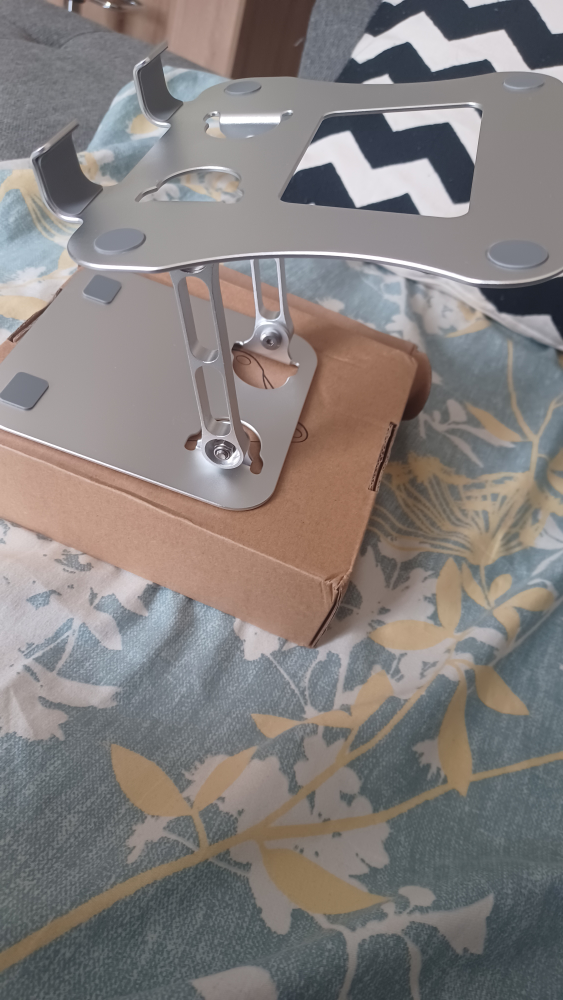 tablet stand - photo 3