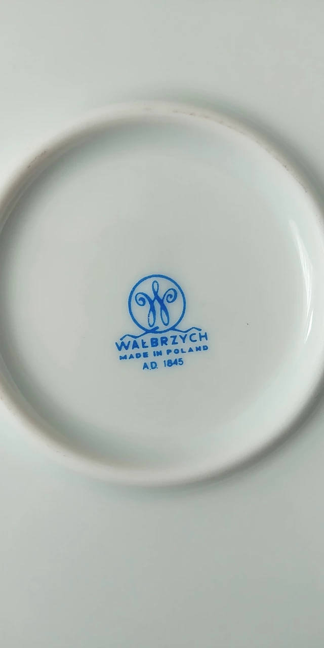 🧡 Oval Serving Dishes Elegant and Vintage from Europe image indicator(6)