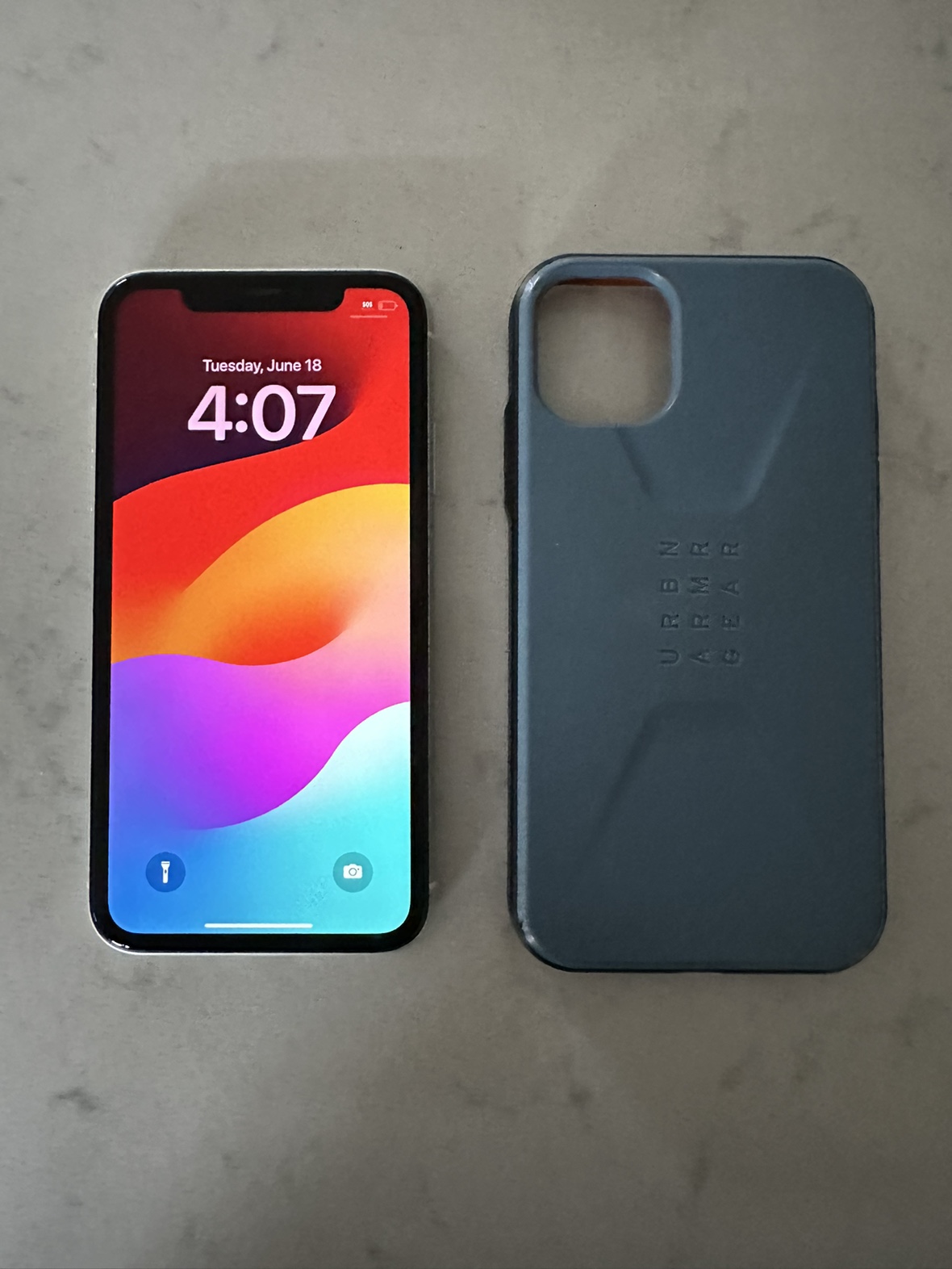 IPHONE XR 64GB UNLOCKED 10/10 CONDITION $200 FIRM thumbnail
