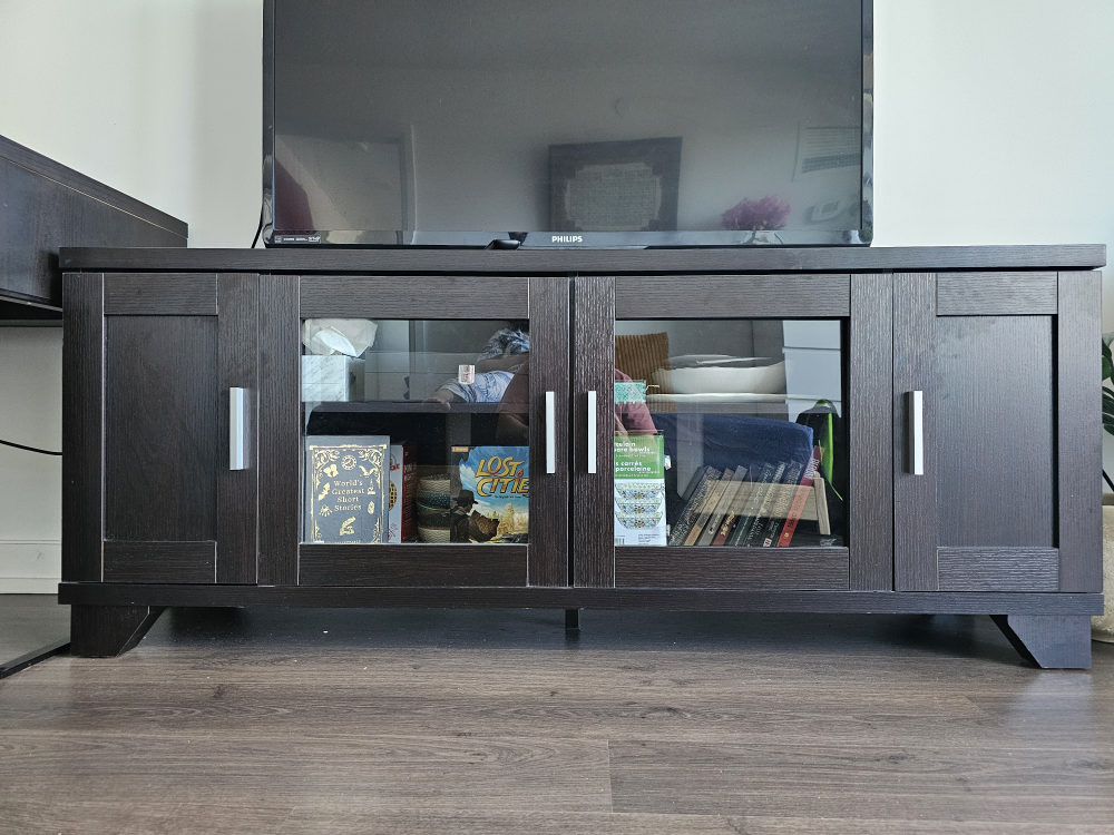 TV stand / TV table for sale