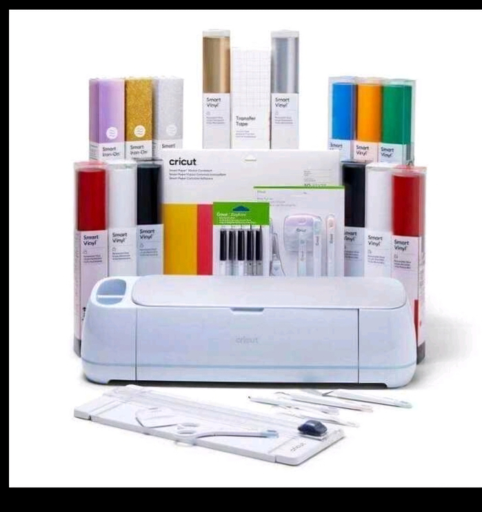brand new Cricut 3