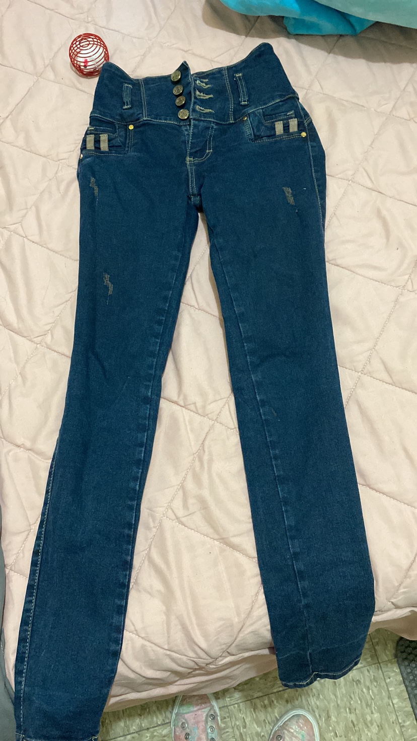 Pantalón con cintura alta