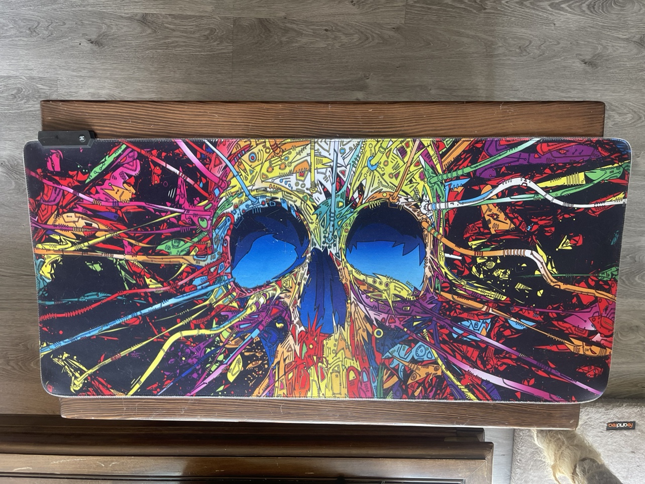 Free Gaming Chair and Mouse Pad image indicator(3)